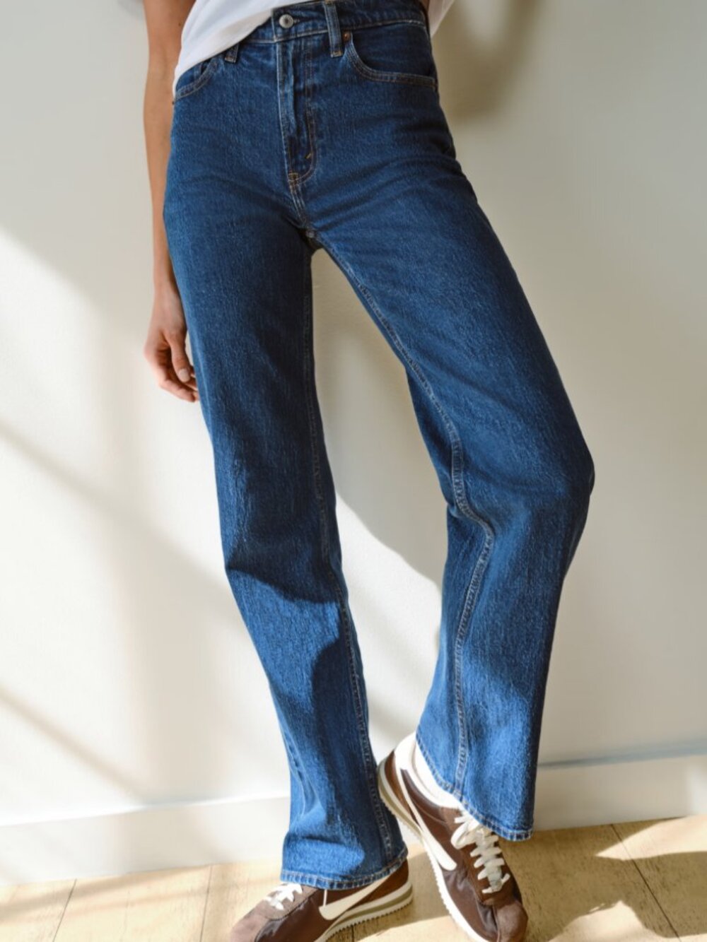 Abercrombie & Fitch - High Rise 90s Relaxed Jeans - 28 Short Dark Wash Petite